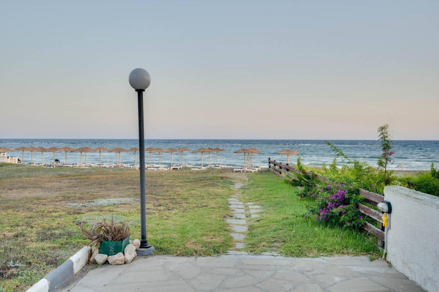 Ammos Villa 20 Side Seaview Larnaca Exterior foto